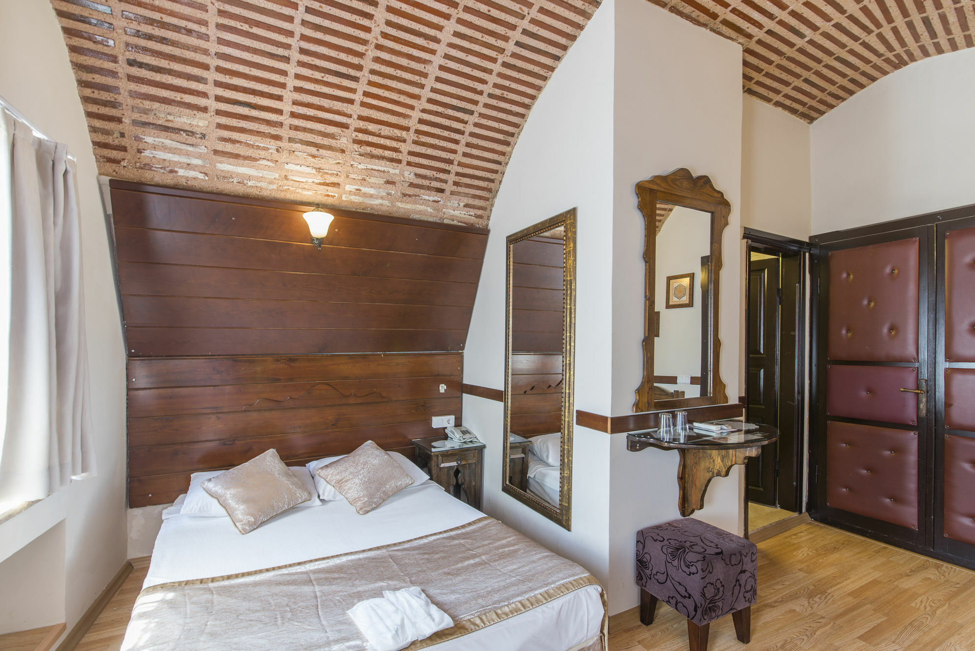 Naz Wooden House Inn Istanbul Eksteriør billede