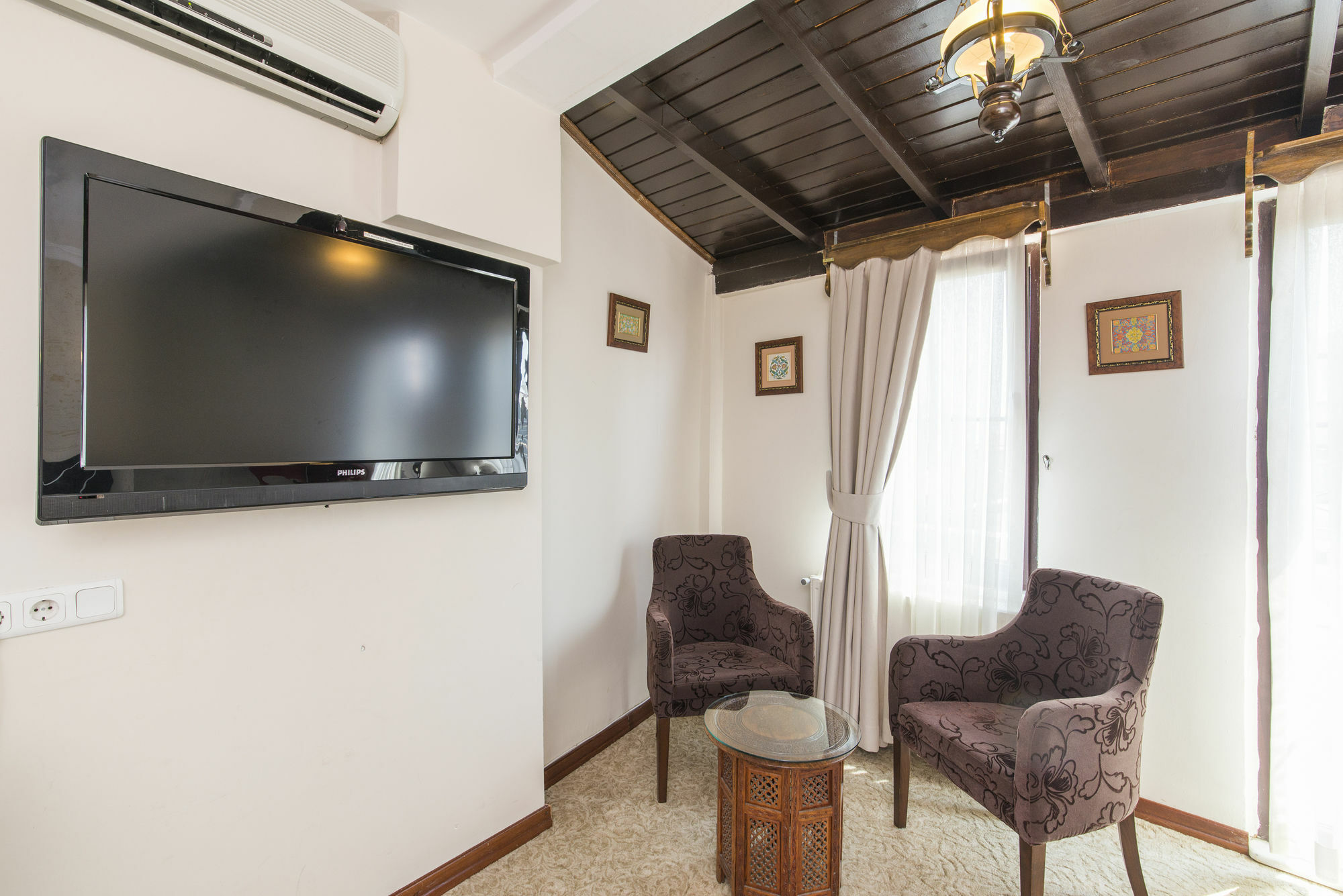 Naz Wooden House Inn Istanbul Eksteriør billede